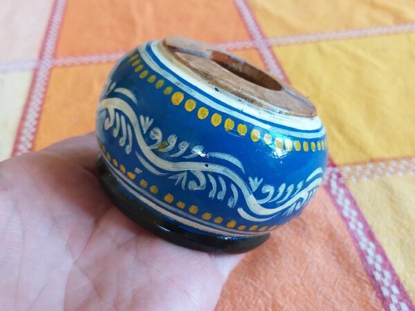 Indian Ashtray: Handmade Wooden Home Accessory - Collectable Traditional Art - Image 8