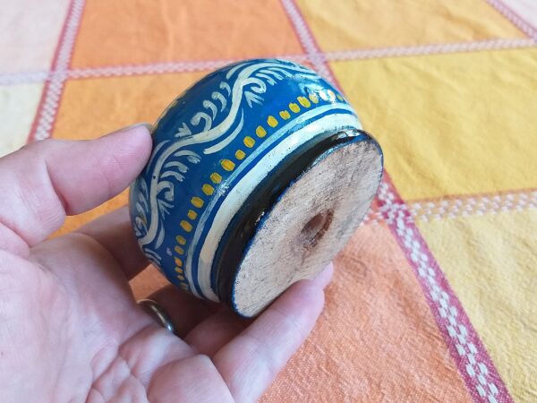 Indian Ashtray: Handmade Wooden Home Accessory - Collectable Traditional Art - Image 7